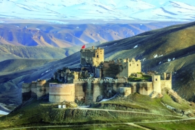 hoşap kalesi