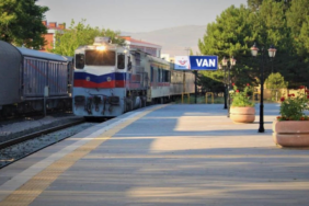 Van Tahran tren seferleri