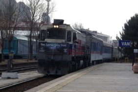 Van-tahran tren seferleri