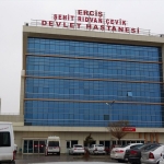 ercis-te-sehit-ridvan-cevik-devlet-hastanesin-12781845_amp
