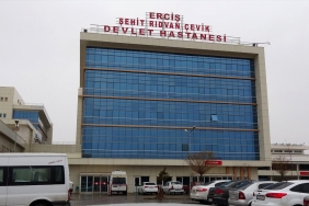 ercis-te-sehit-ridvan-cevik-devlet-hastanesin-12781845_amp